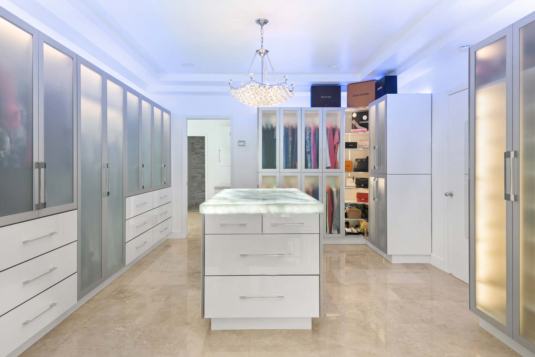 sw-kitchens-closet-03