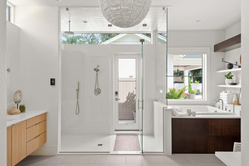 hollingsworth-oaks-bathrooms-port-01