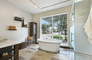 s--and-w-kitchens-inside-winter-park-showroom-soaking-tub
