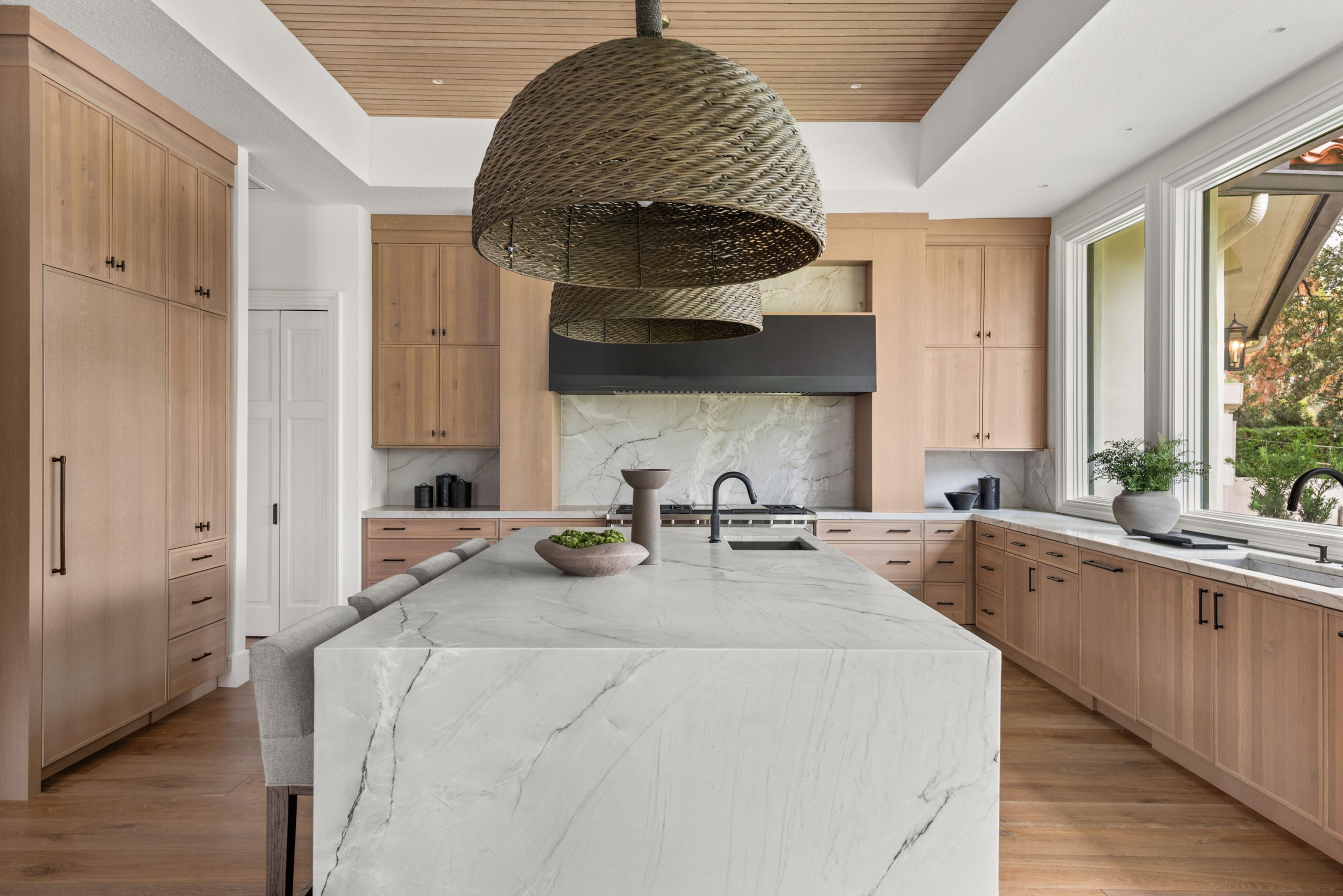 Palmetto-Grove-Lane-Whole-House-Portfolio-04-kitchen