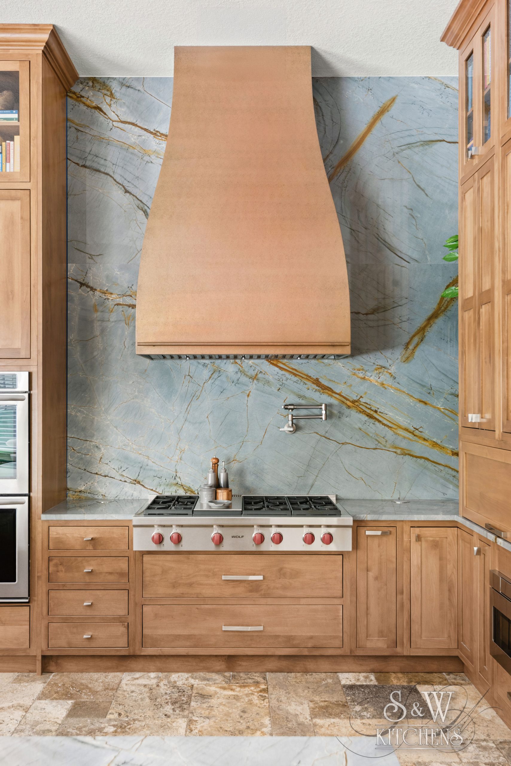 Tree-Tops-Road-port-04