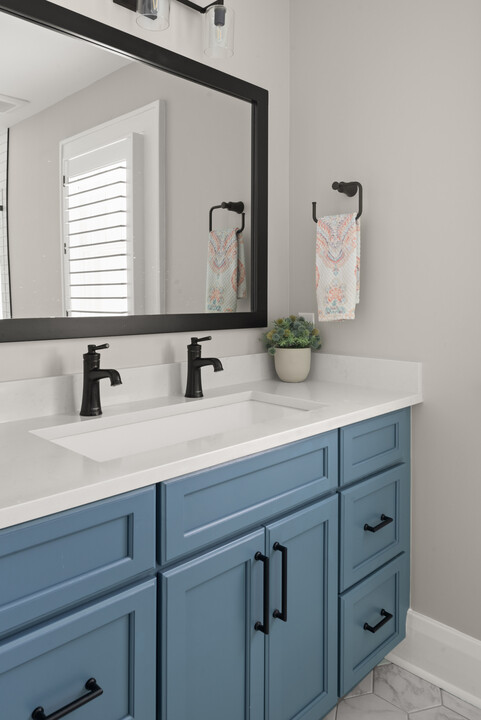 S-W-Callihan--38--481x720-44618b3c-aaf9-47c8-999e-e742d477eb89