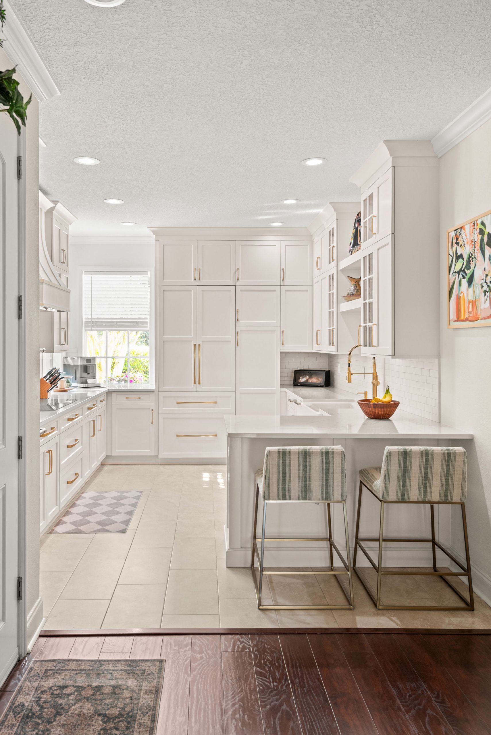 Tiago-Circle-Kitchen-Portfolio-03