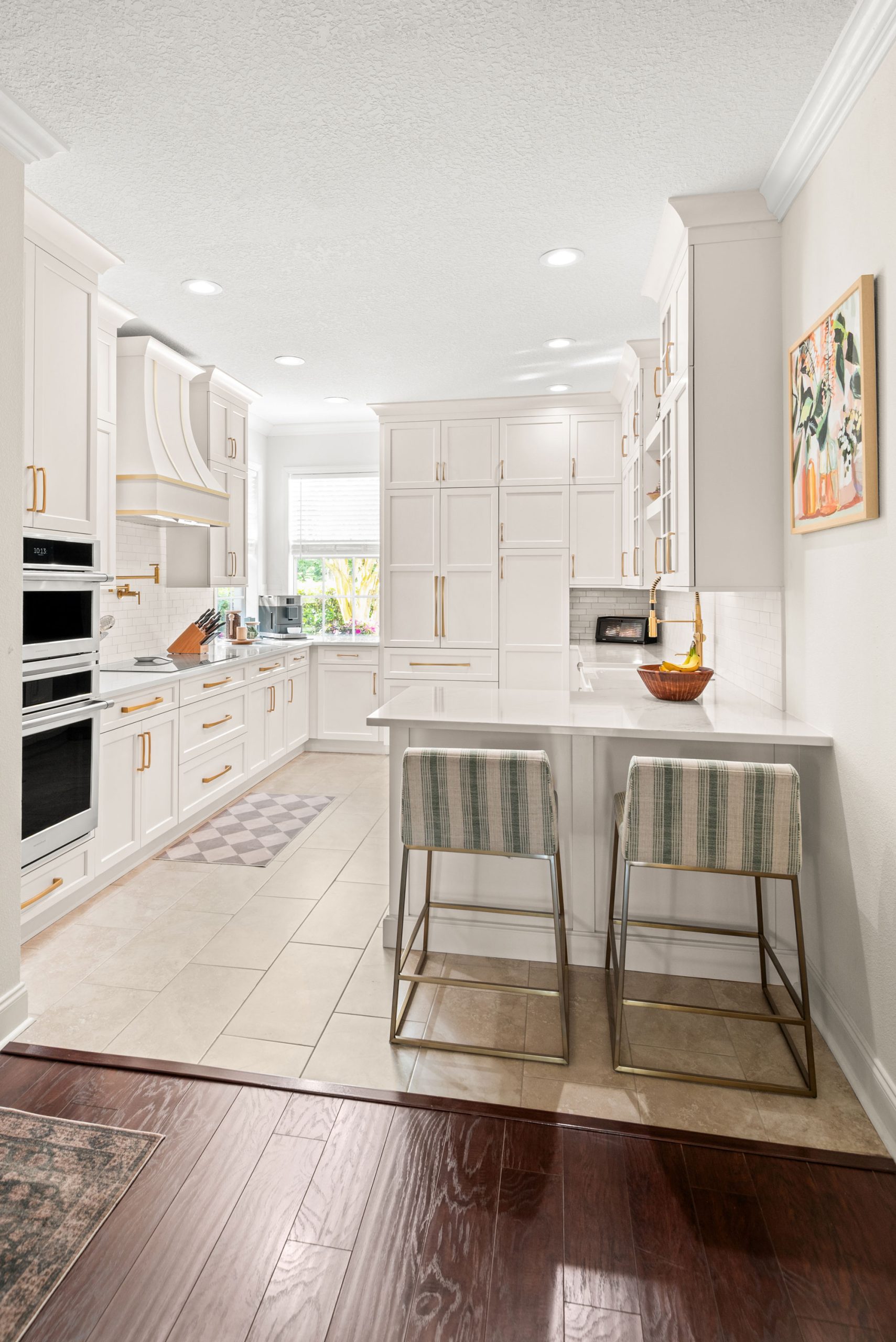 Tiago-Circle-Kitchen-Portfolio-04