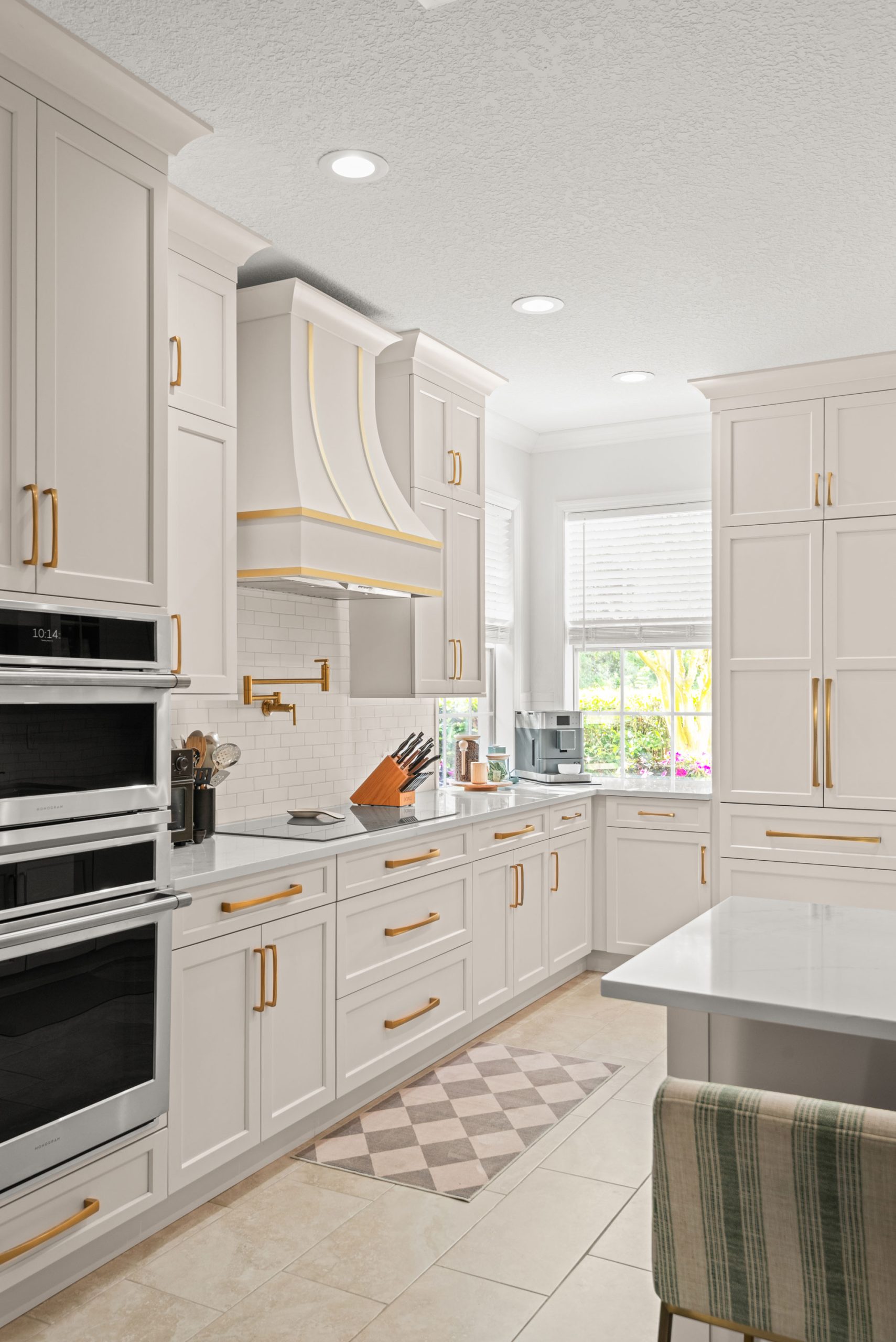 Tiago-Circle-Kitchen-Portfolio-05