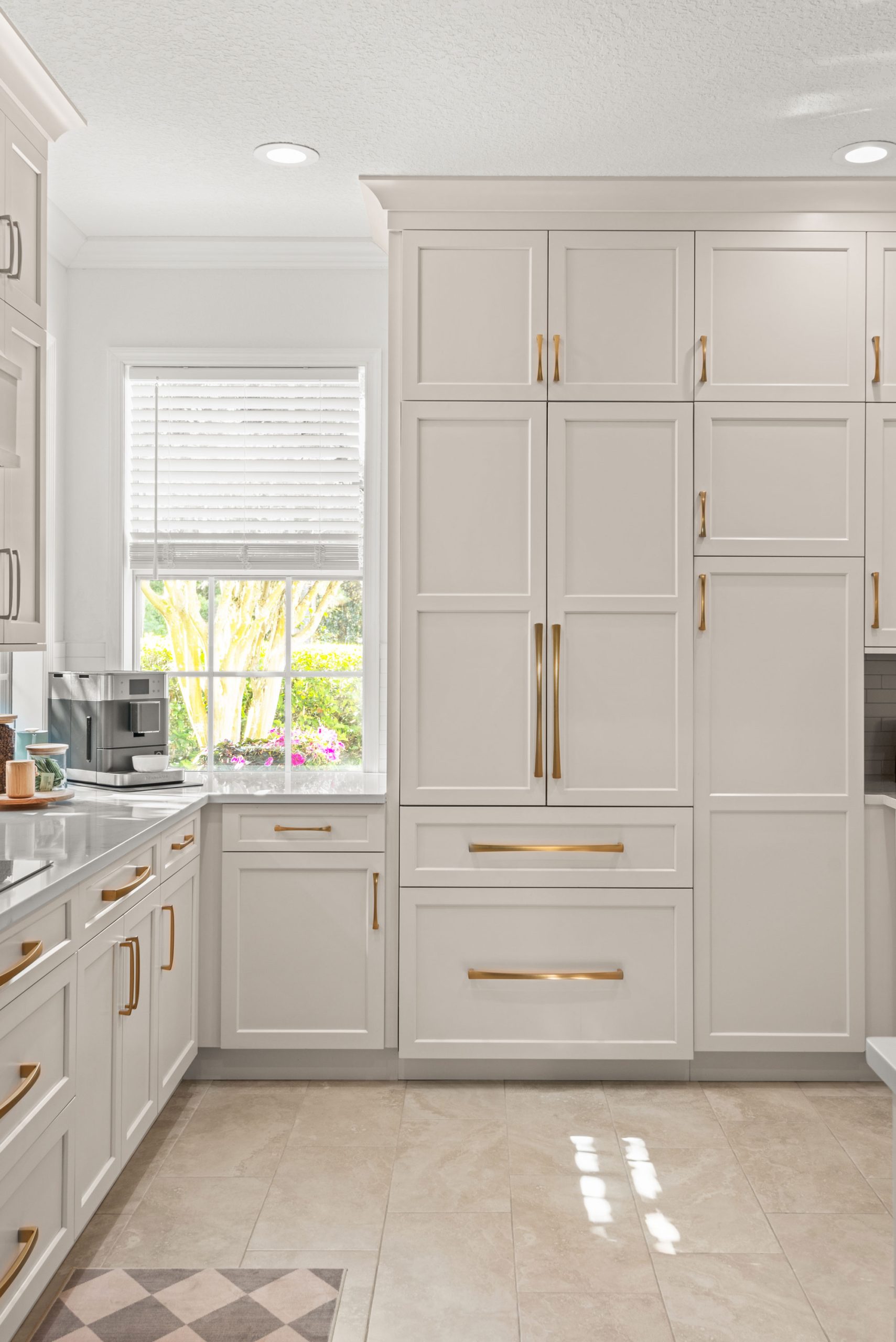 Tiago-Circle-Kitchen-Portfolio-06