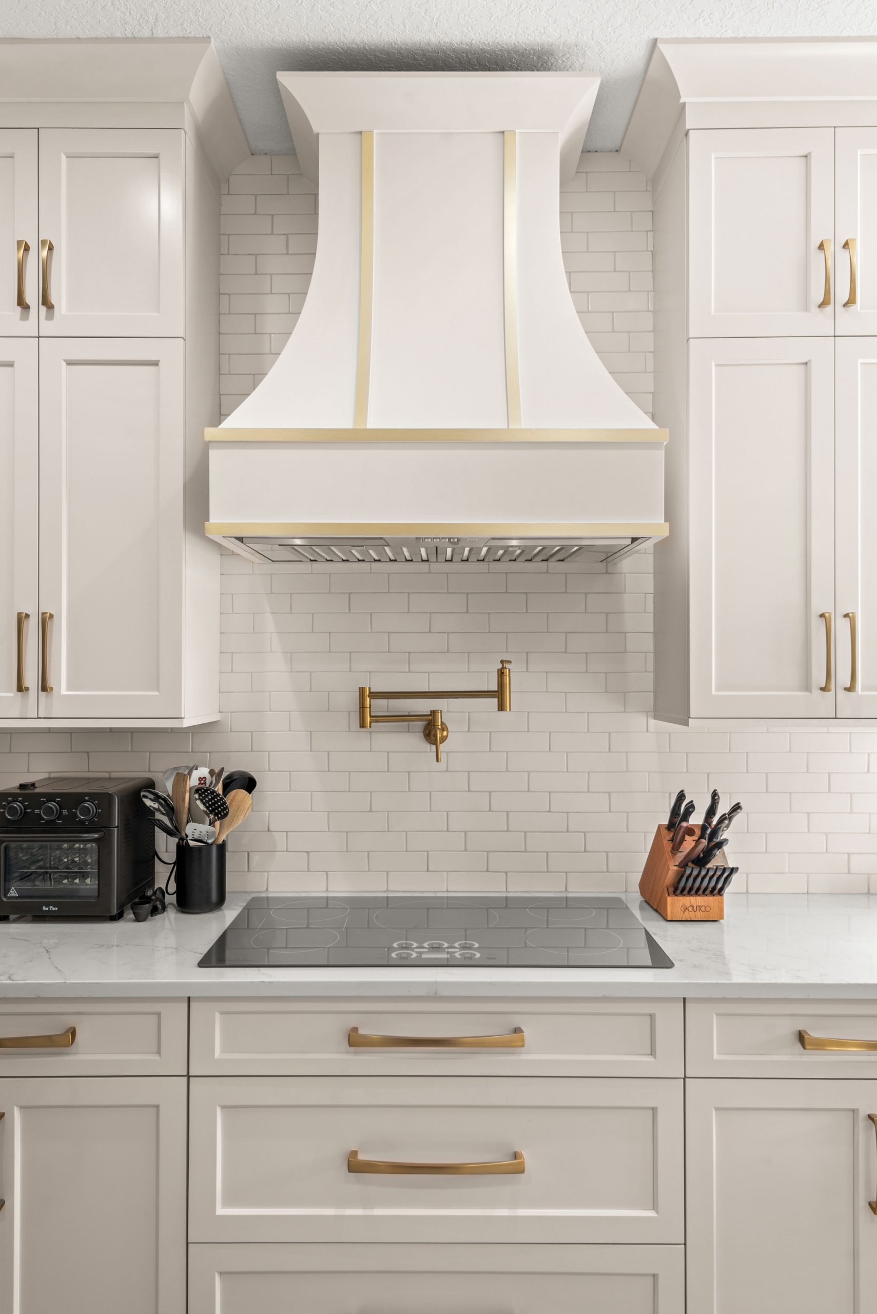 Tiago-Circle-Kitchen-Portfolio-08