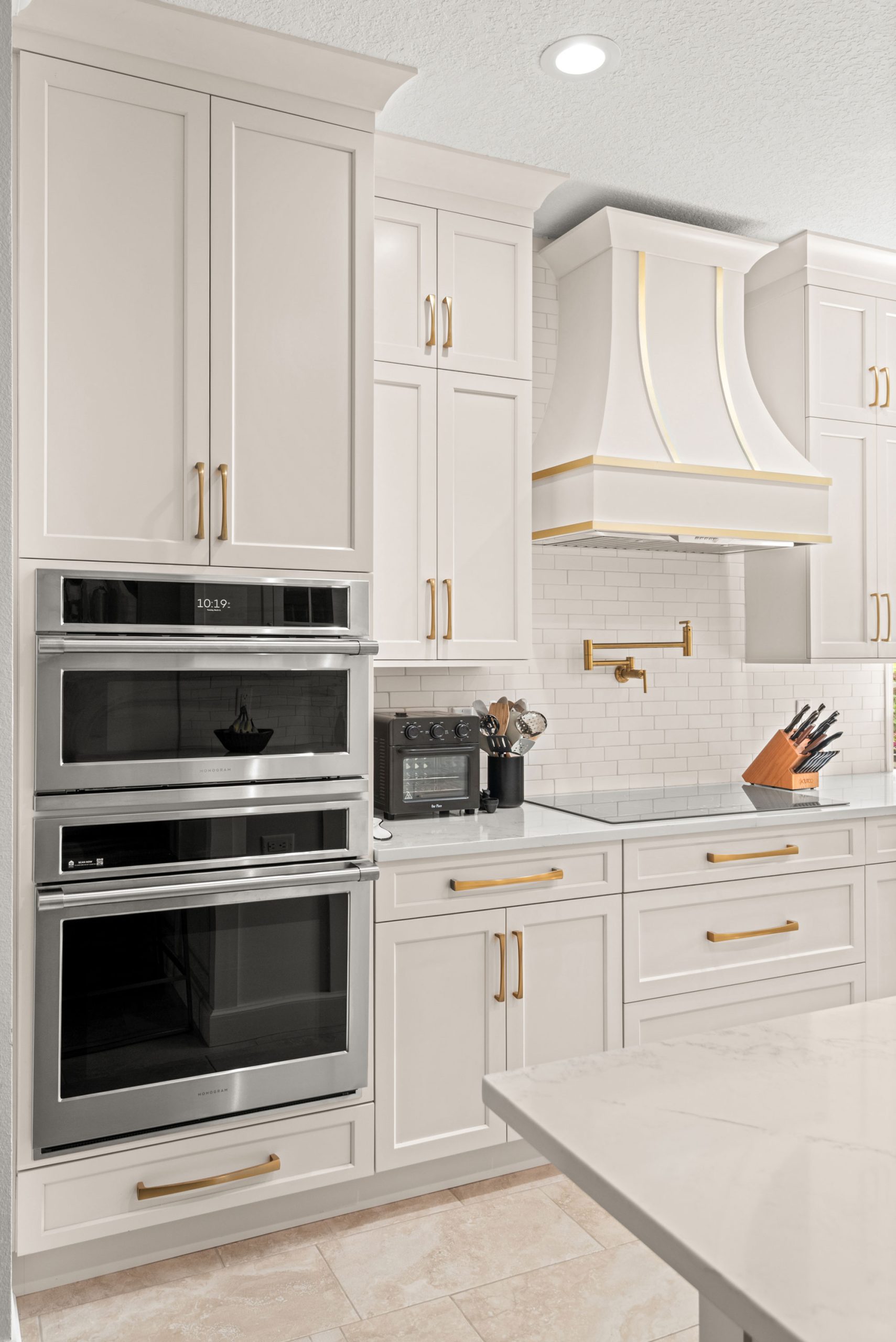 Tiago-Circle-Kitchen-Portfolio-10