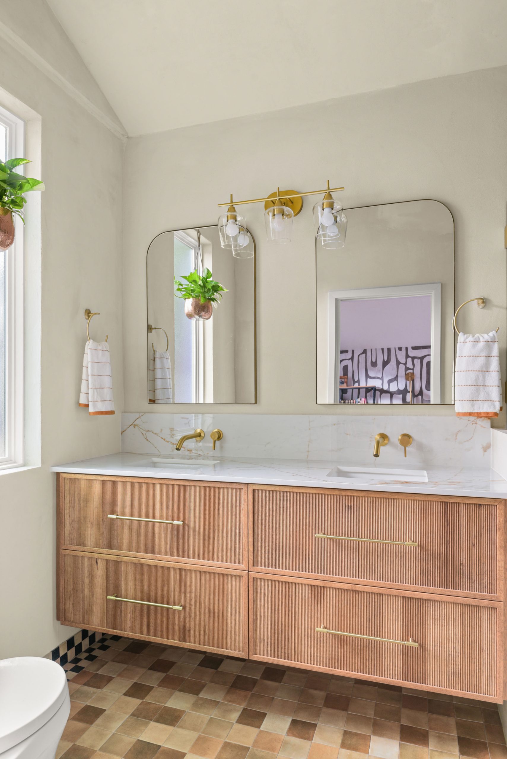 oregon-street-Bathroom-remodel-Portfolio-03