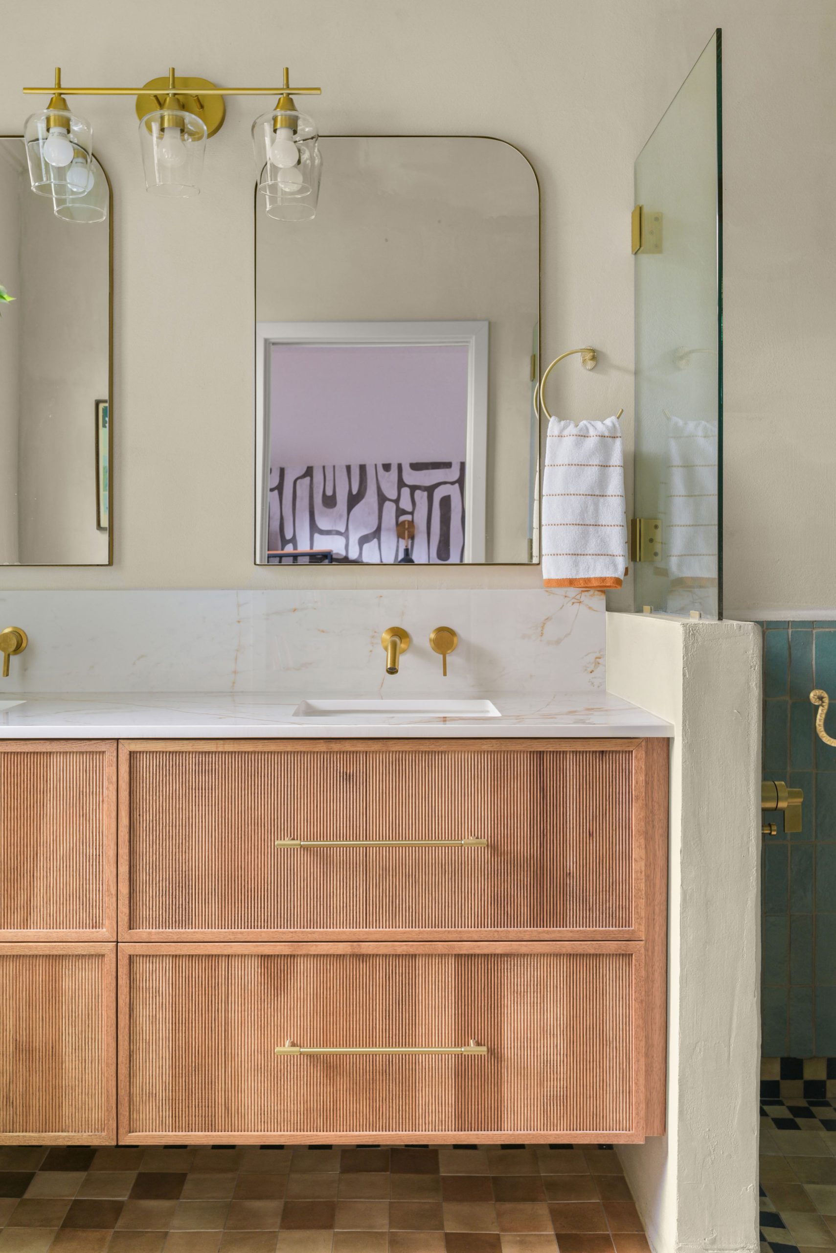 oregon-street-Bathroom-remodel-Portfolio-04